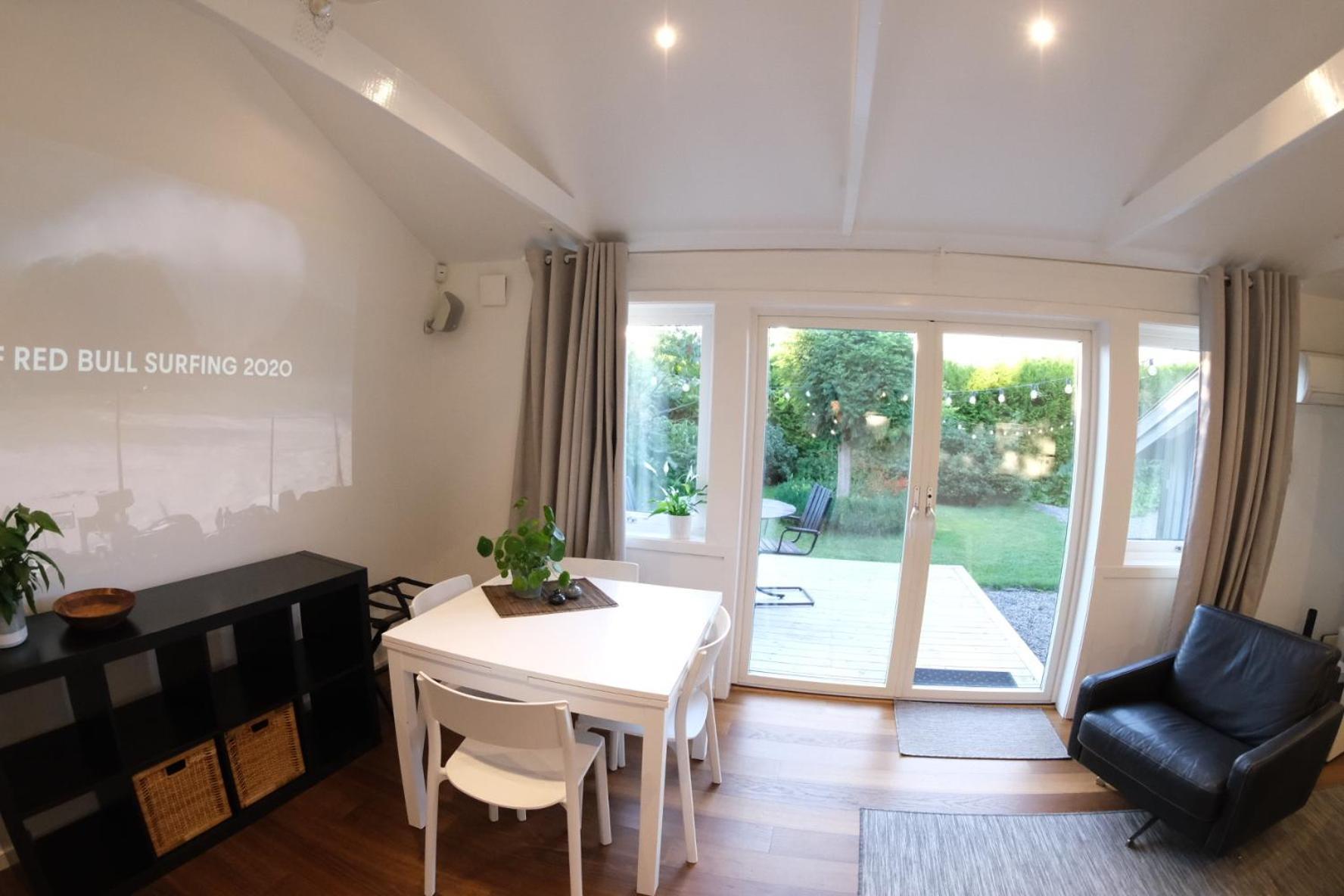 Surfers Guesthouse Åsa Dış mekan fotoğraf